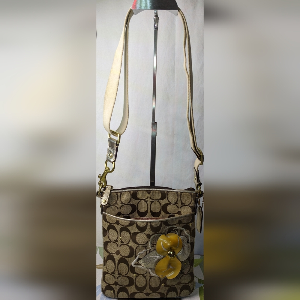 Coach Canvas Crossbody Swingpack With Applique Flower, Gold-tone Hardware,F49307 - Picture 9 of 14